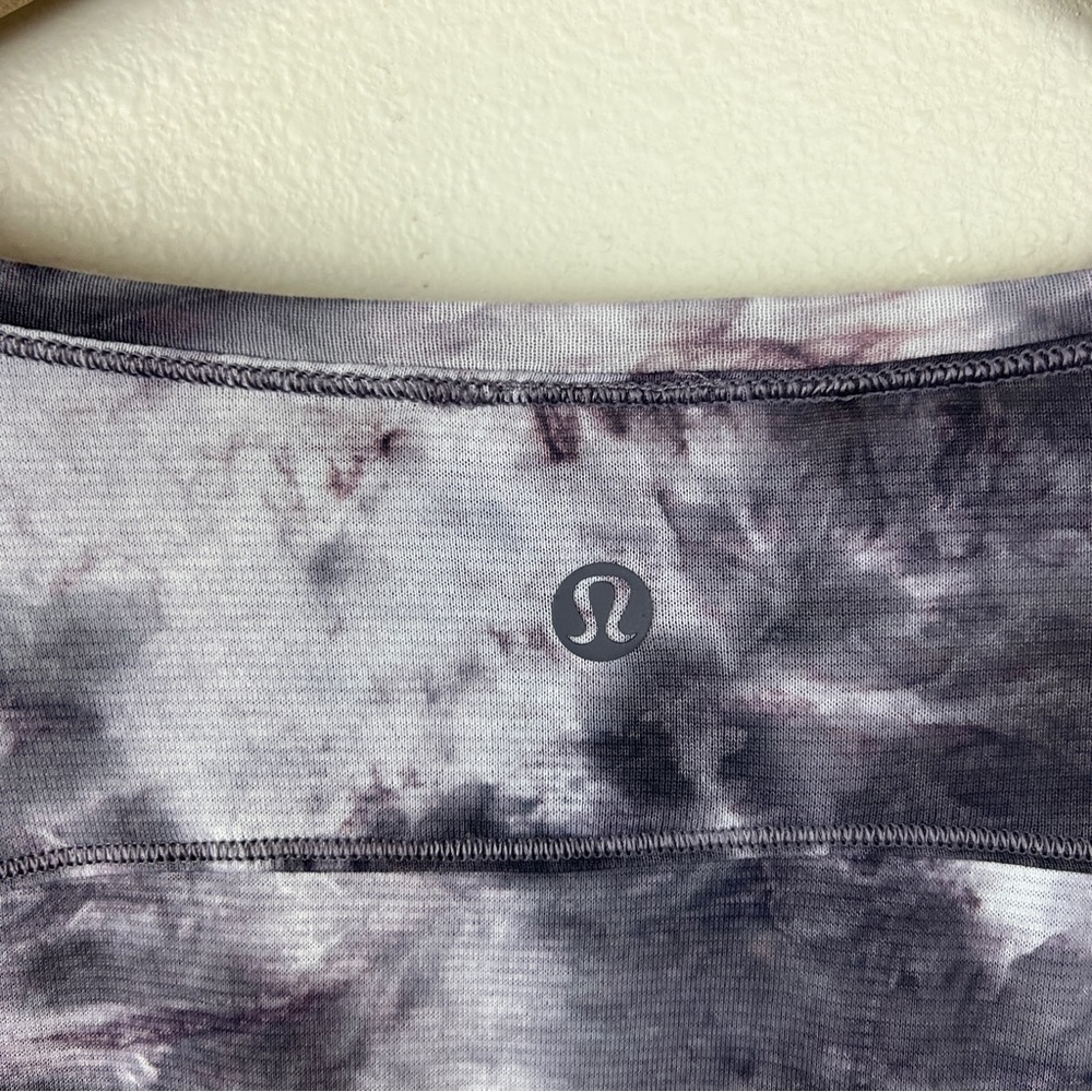 Lululemon To The Point Long Sleeve - Picture 5 of 5
